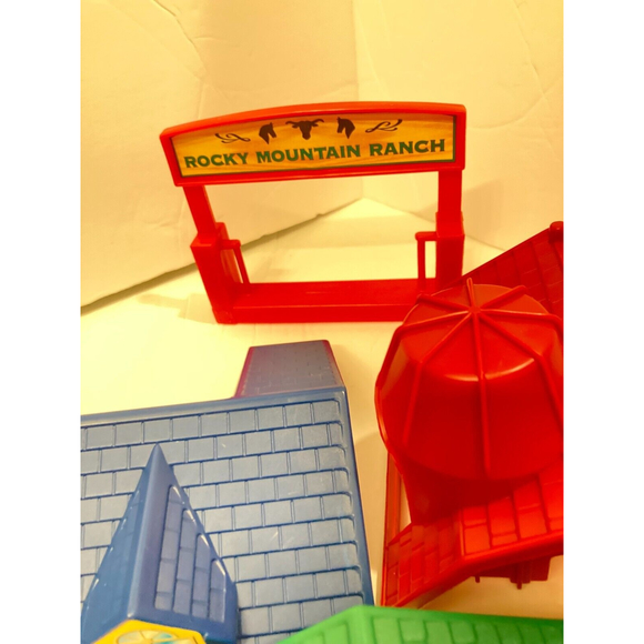 Lincoln Logs Rocky Mountain Ranch Building Set  Excellent Condition Complete 150 - Picture 10 of 10